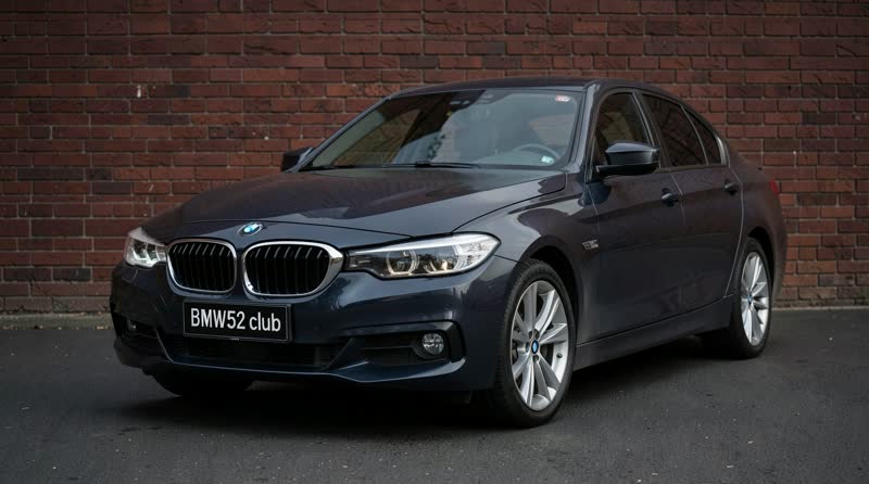 BMW 320i: характеристики, обзор, двигатель и надежность