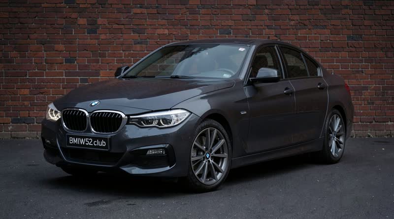 BMW 330i Sedan – поколения, характеристики и обзор
