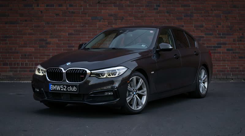BMW 735i Luxury - обзор, характеристики и особенности