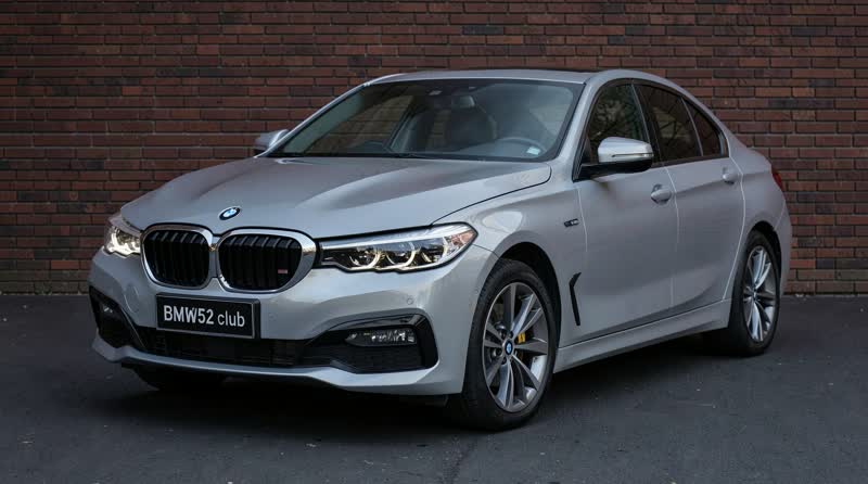 BMW i5 eDrive40 Sedan (19 inch Wheels)