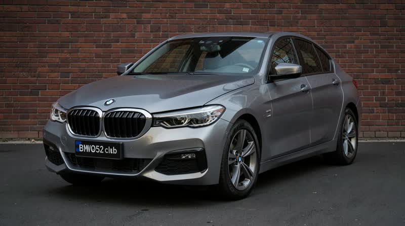 BMW i5 eDrive40 Sedan (21 inch Wheels): характеристики, обзор, плюсы и минусы