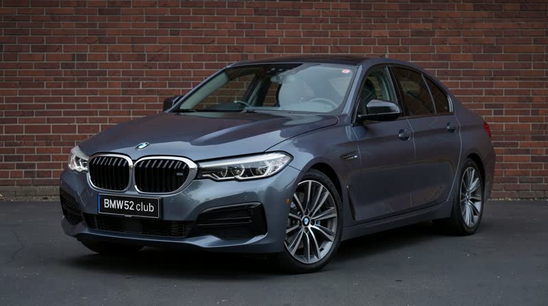 BMW i7 M70 xDrive Sedan (20 inch Wheels): характеристики и обзор