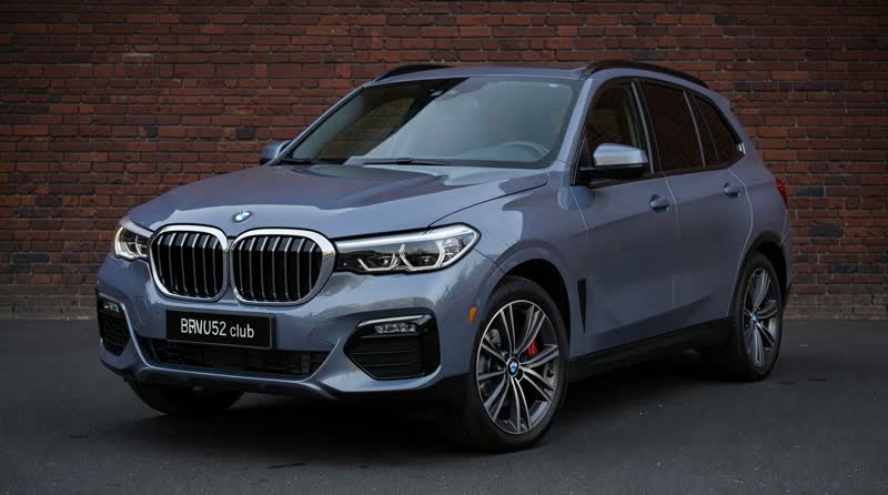 BMW iX xDrive40 (20 inch Wheels) – характеристики, обзор, плюсы и минусы