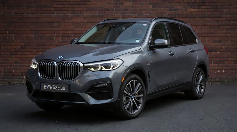 BMW iX xDrive50 (22 inch wheels) – характеристики, обзор, плюсы и минусы