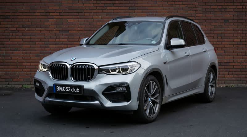 BMW X5 xDrive40i - характеристики, обзор, двигатель и расход