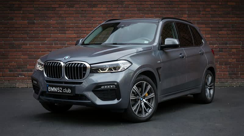 BMW X7 M60i xDrive - характеристики, двигатель и обзор