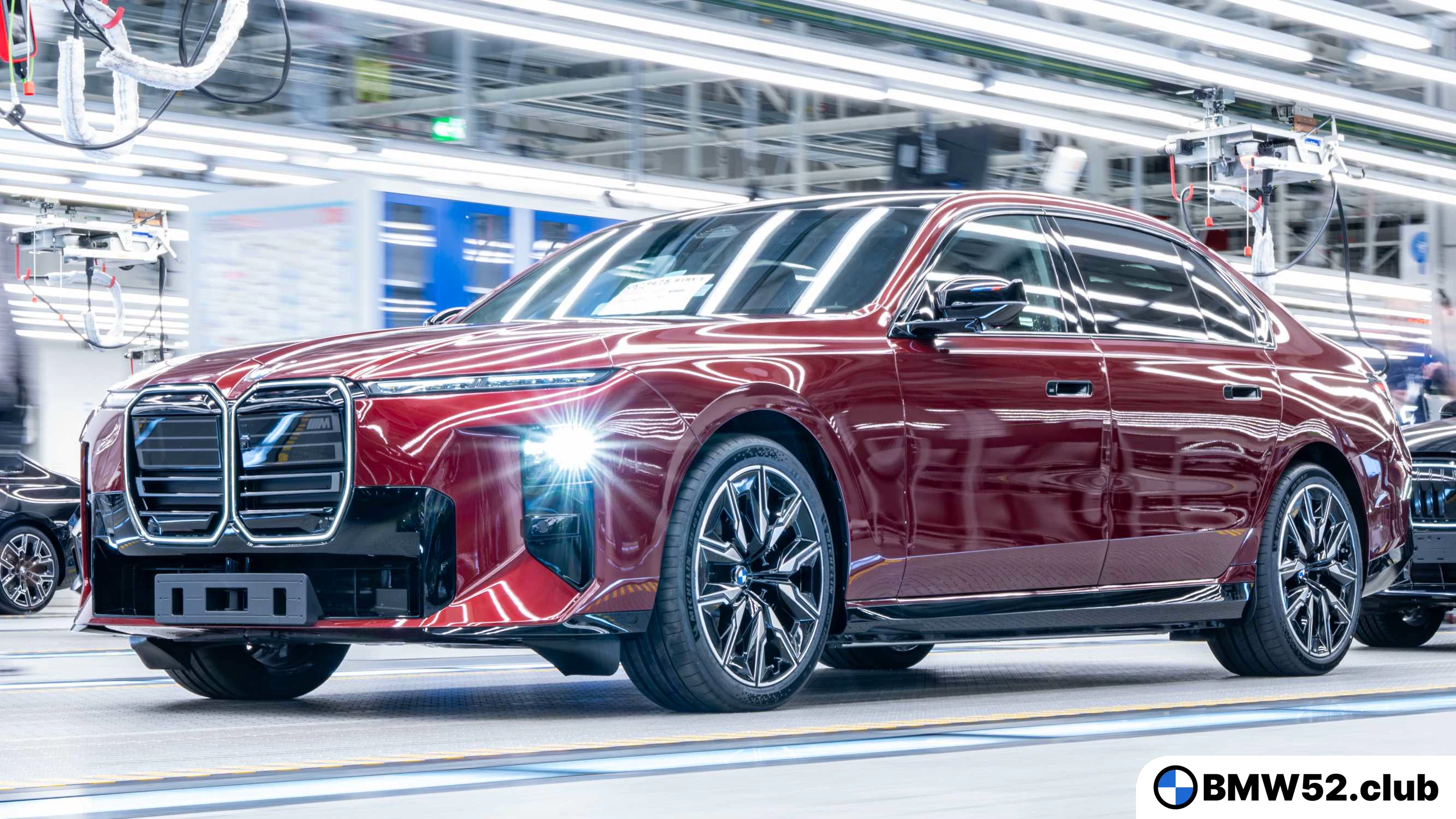 Новая BMW 7 Series стартовала в производстве в Дингольфинге