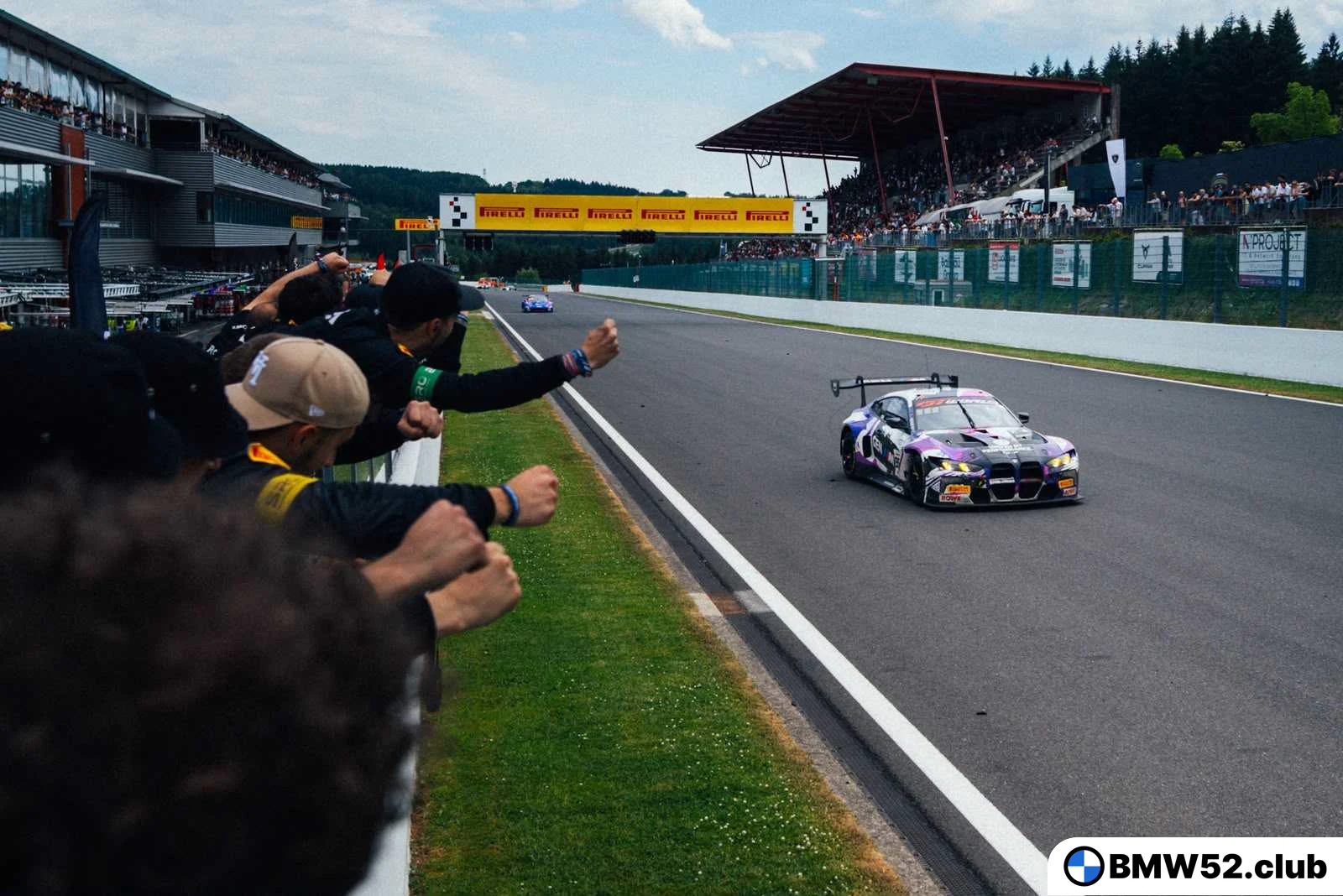 BMW M4 GT3 EVO завоевал золото в Gold Cup на гонке 24 часа Спа