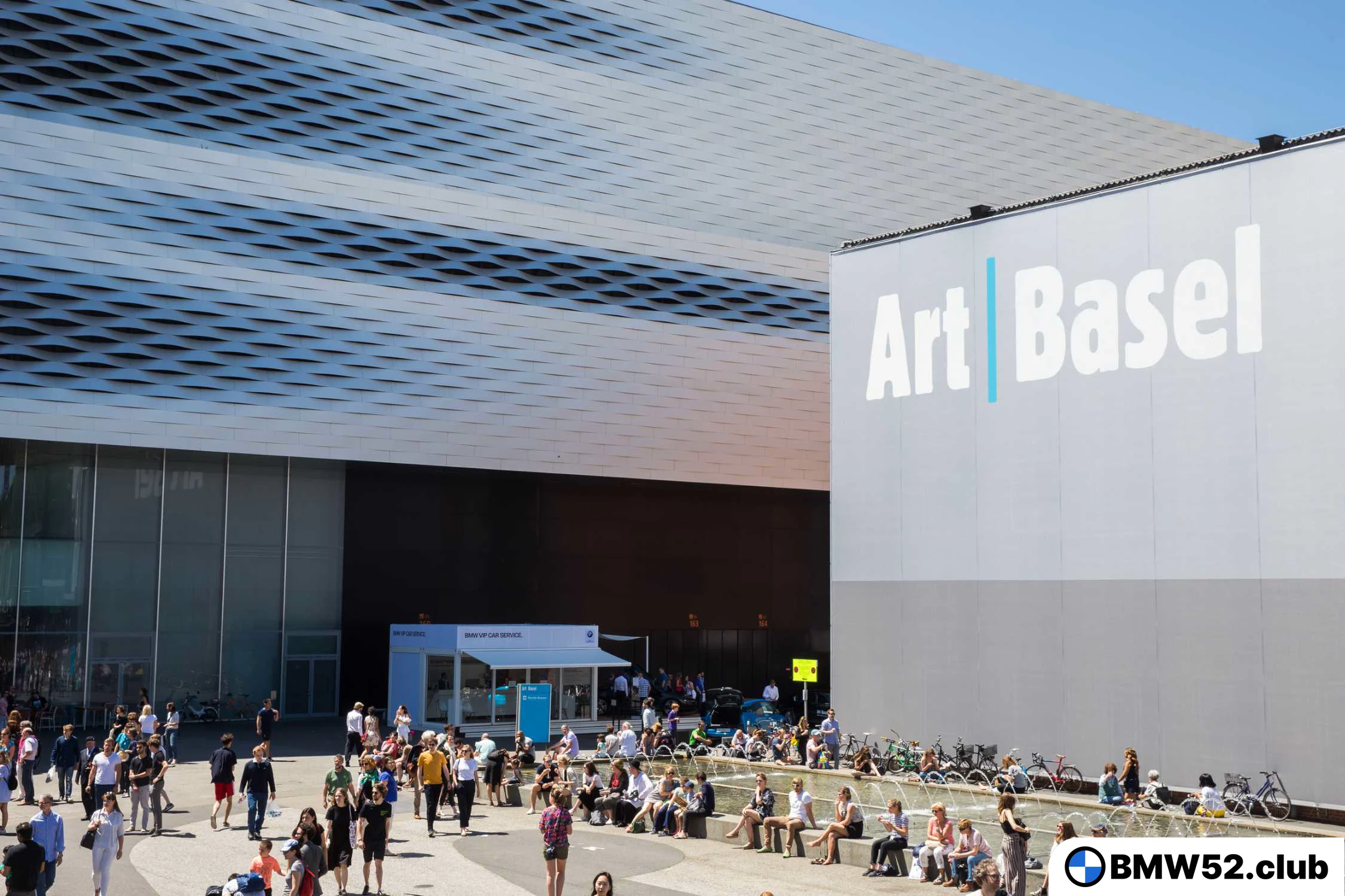 BMW и A.A.Murakami представляют иммерсивную инсталляцию SYMBIOSIS на Art Basel 2026