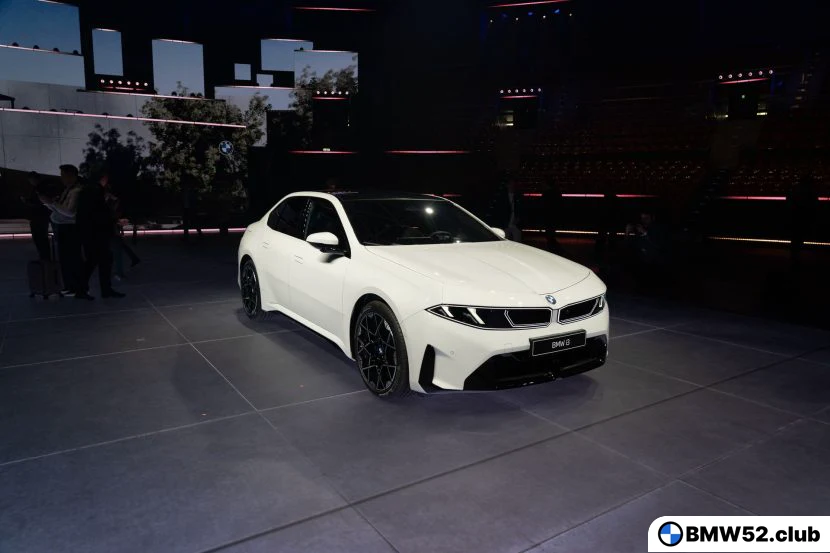 BMW открывает книги заказов на i3 раньше запланированного из-за высокого интереса покупателей