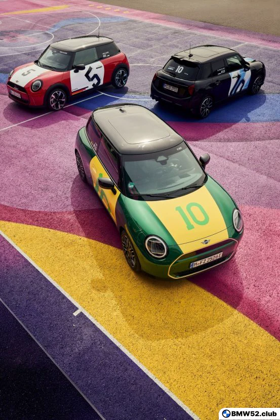 MINI Украсила Свои Автомобили К Чемпионату Мира 2026 Года