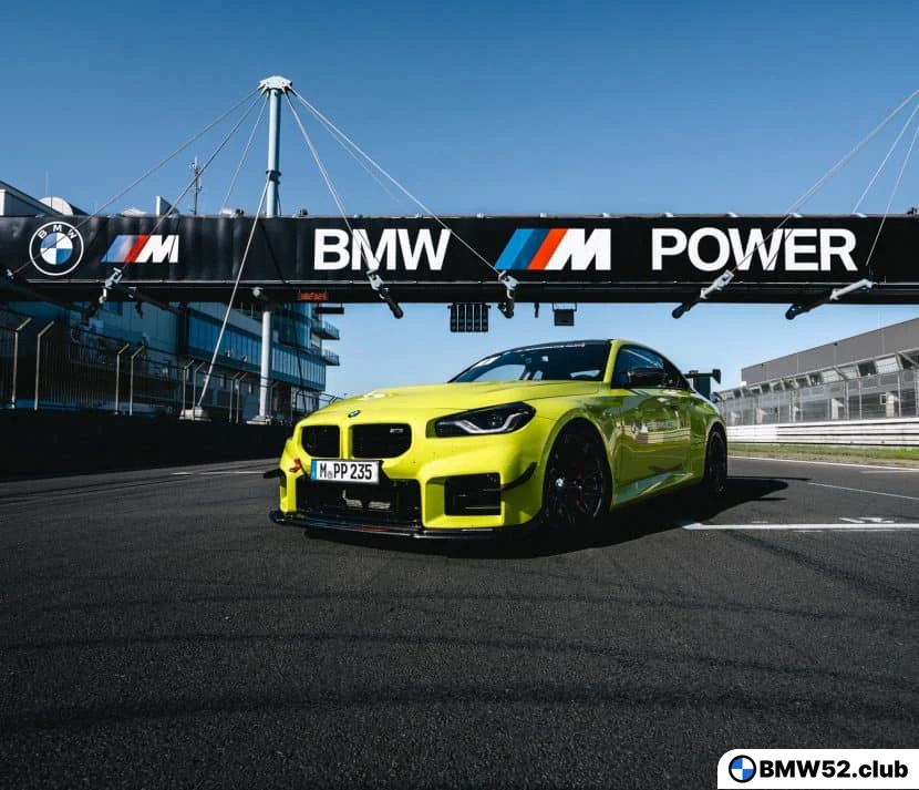 BMW M2 Устанавливает Новый Рекорд Нюрбургринга с Трековым Китом